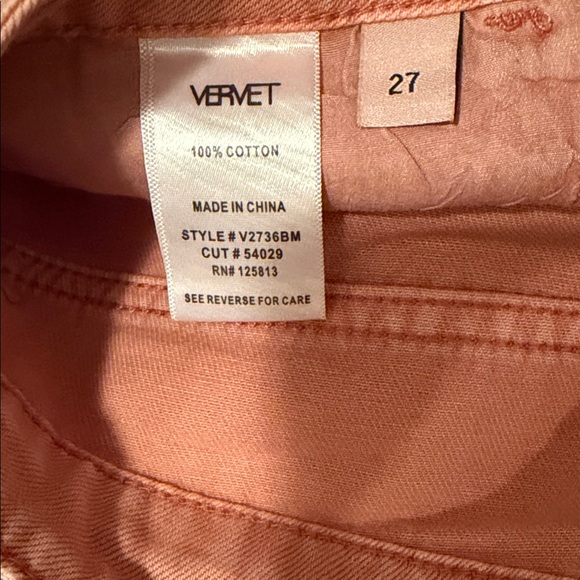 Vervet Distressed Pink Cropped Women's Jeans - Picture 3 of 8